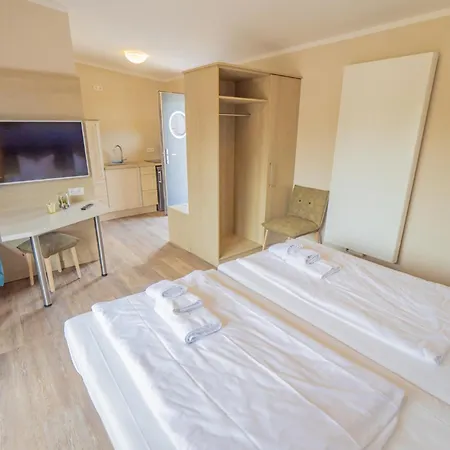 Am - 11 Apartment